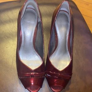 Cranberry, LIZ CLAIBORNE, pumps. Size 7